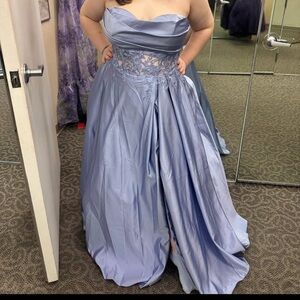 Elegant Blue Strapless Evening Gown
